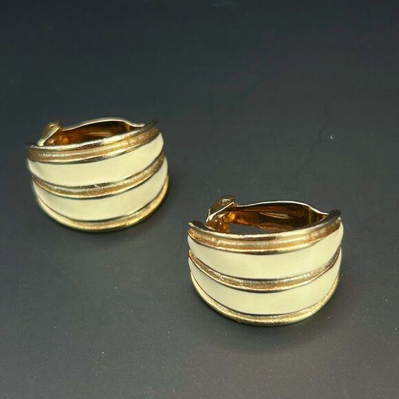 Vintage Weekenders Gold & Cream Enamel Half-Moon Clip On Earrings - Picture 4 of 8